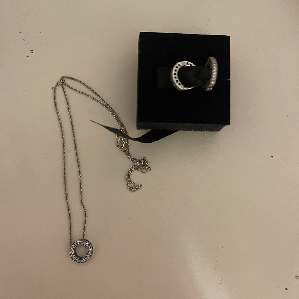 Pandora earring and necklace set